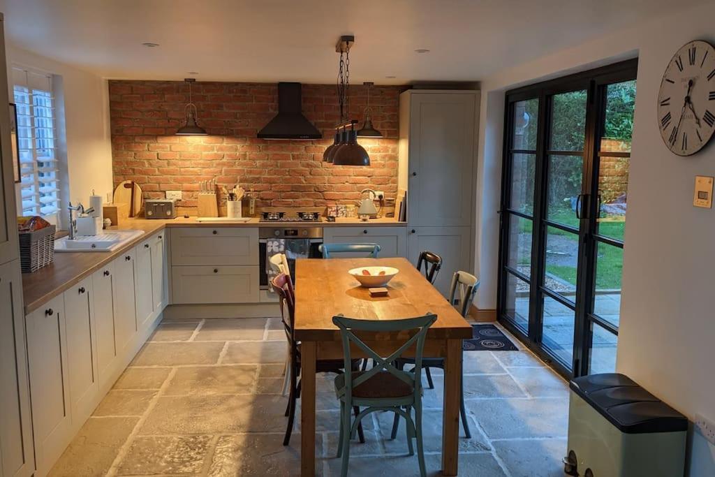 Cosy 2 Bedroom Coach House Belfast Extérieur photo